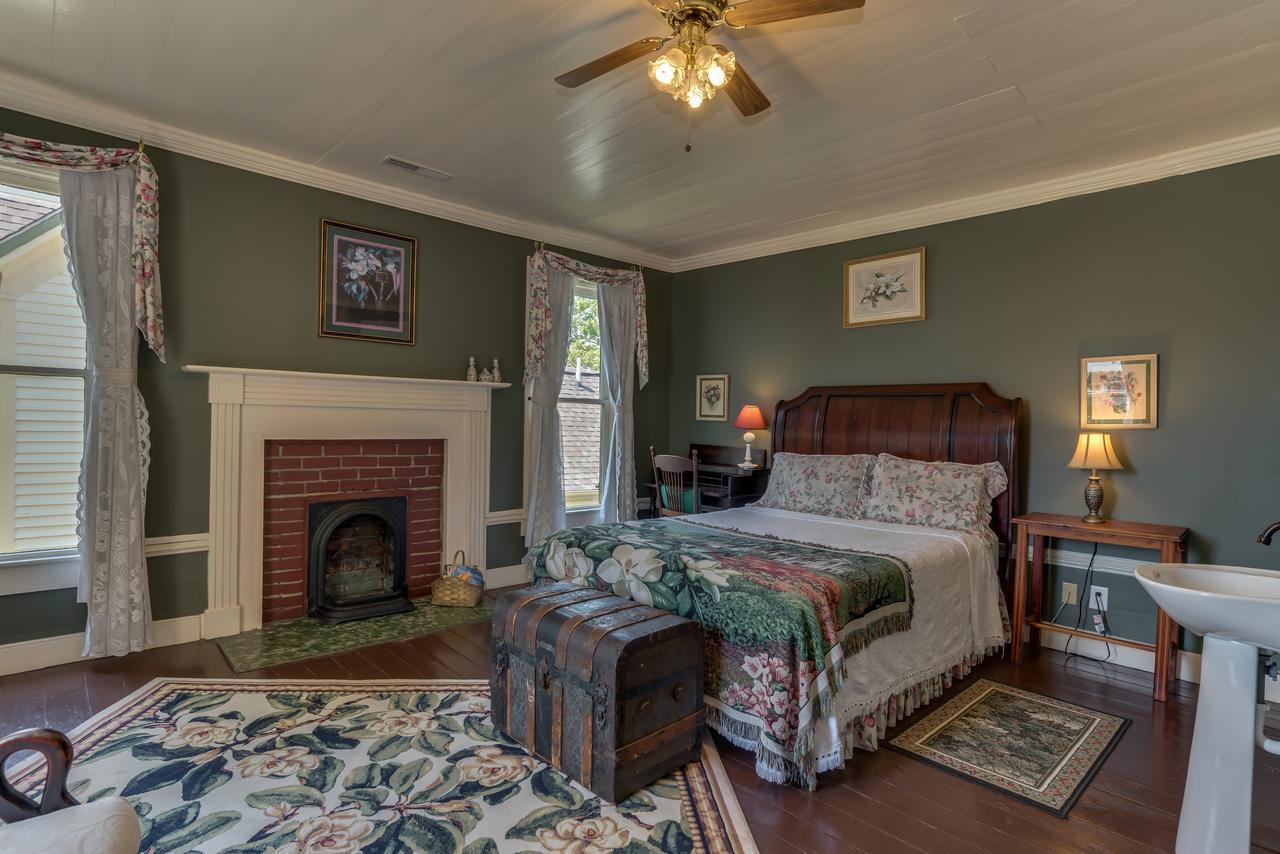 Carrier Houses Bed & Breakfast Rutherfordton Luaran gambar